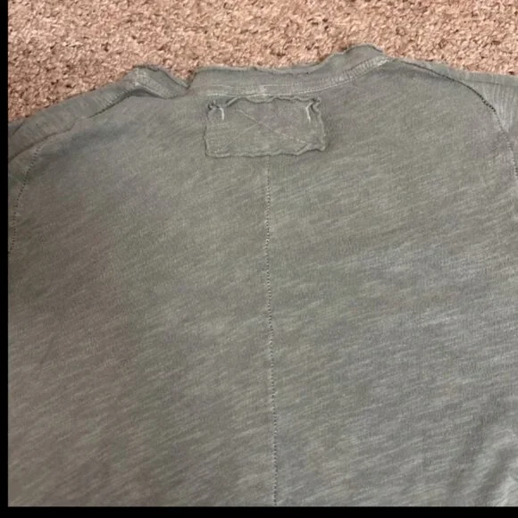 WE THE FREE PEOPLE BE MY BABY TEE TOP SHIRT SAGE GREEN SCALLOPED EDGE NEW L/XL - Picture 10 of 10